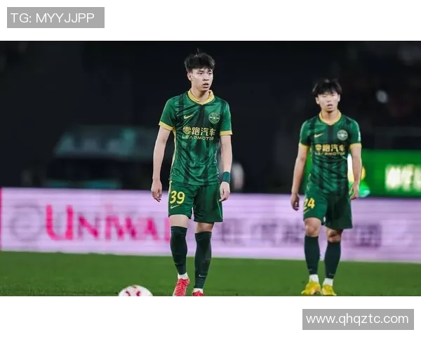 400万身价足球明星的崛起与挑战揭秘他们背后的奋斗故事与成就 400万身价足球明星的崛起与挑战揭秘他们背后的奋斗故事与成就